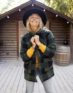 Austin Hat: Black -Carve Active Deals Store 336A1030.tif d853d4af a825 44fb 8d3c 8ae7c2bfc09f