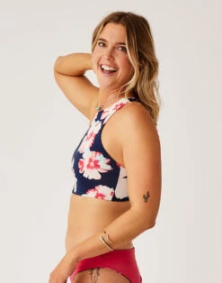 Sanitas Reversible Top: Elation/Berry -Carve Active Deals Store BTGA35 982 side ncrop