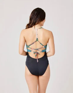 Dahlia One Piece: Jardin W. Black -Carve Active Deals Store g28fr5hb9fur2rcthwdd