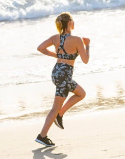 Lucie Compression Short: Black Ginkgo -Carve Active Deals Store h5upr2yqkpubwkpzvfrt