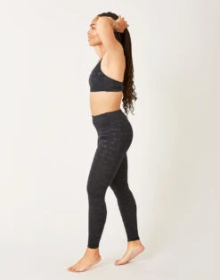 Platte Tight: Black Cascade Embossed -Carve Active Deals Store i1buengkmjp0sgwsctco