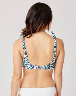 Sandhaven Top: Bloom Texture -Carve Active Deals Store l9bq4adcgb3hekt7nlnm