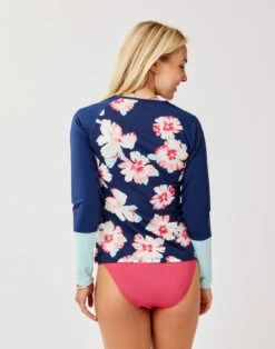 Kona Rashguard: Elation W. Navy -Carve Active Deals Store m7voqmrfo8sm7tveh4h6