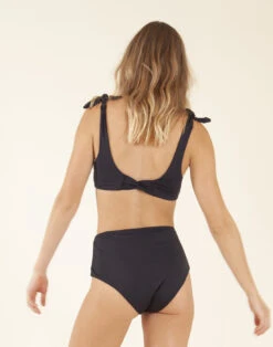 Erin Reversible Bottom: Black/Black -Carve Active Deals Store osryue37jzptc3m0lndq