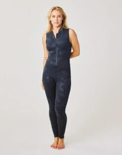 Sadie Sleeveless: Ginkgo Embossed