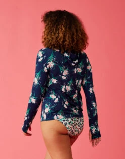 Alani Sunshirt: Bouquet -Carve Active Deals Store wzerawm1gdymrlbrgzxa